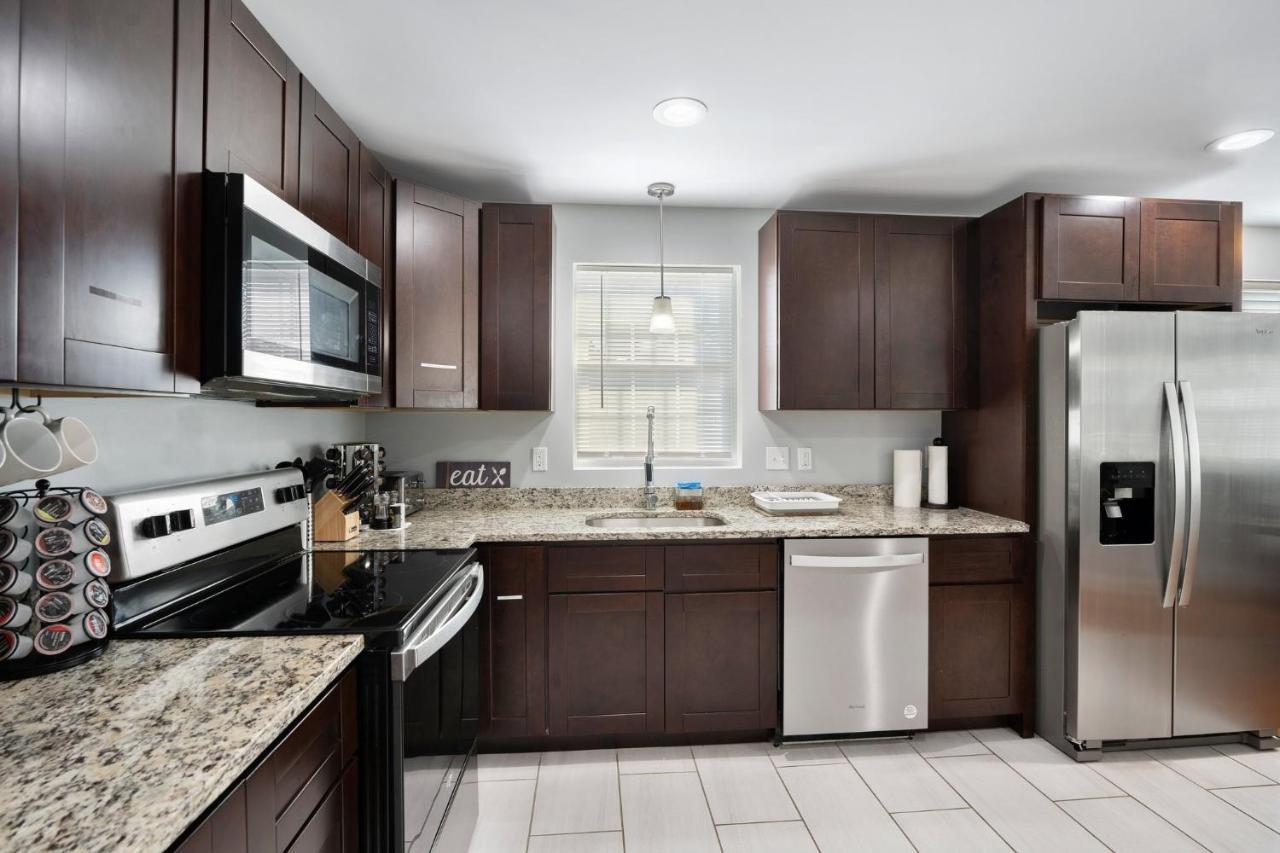 Cozy 3 Bedroom Serviced Apt Провиденс Экстерьер фото